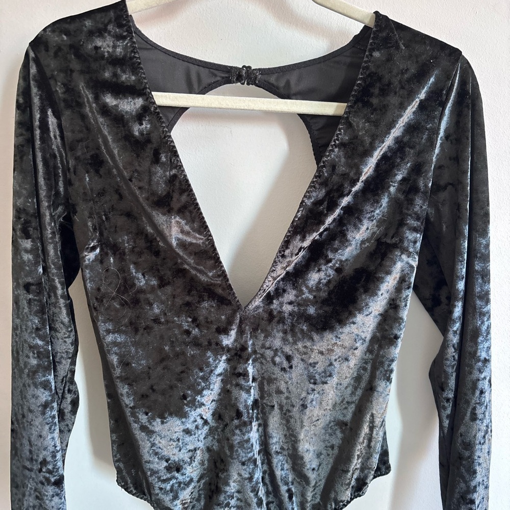 Victoria’s Secret Black Velvet Bodysuit - Picture 2 of 5